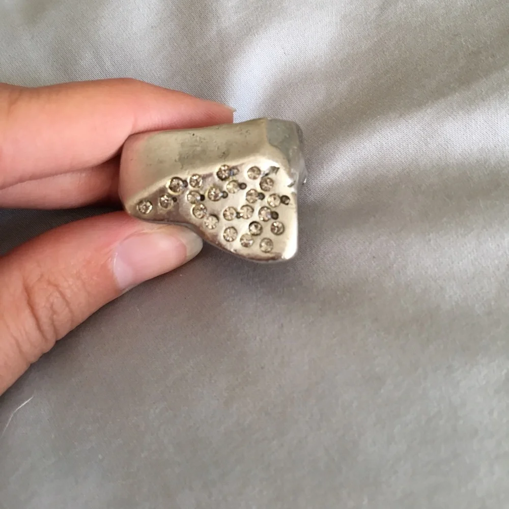 Paige Novick Distressed Silver Crystal Statement Ring | Size 7